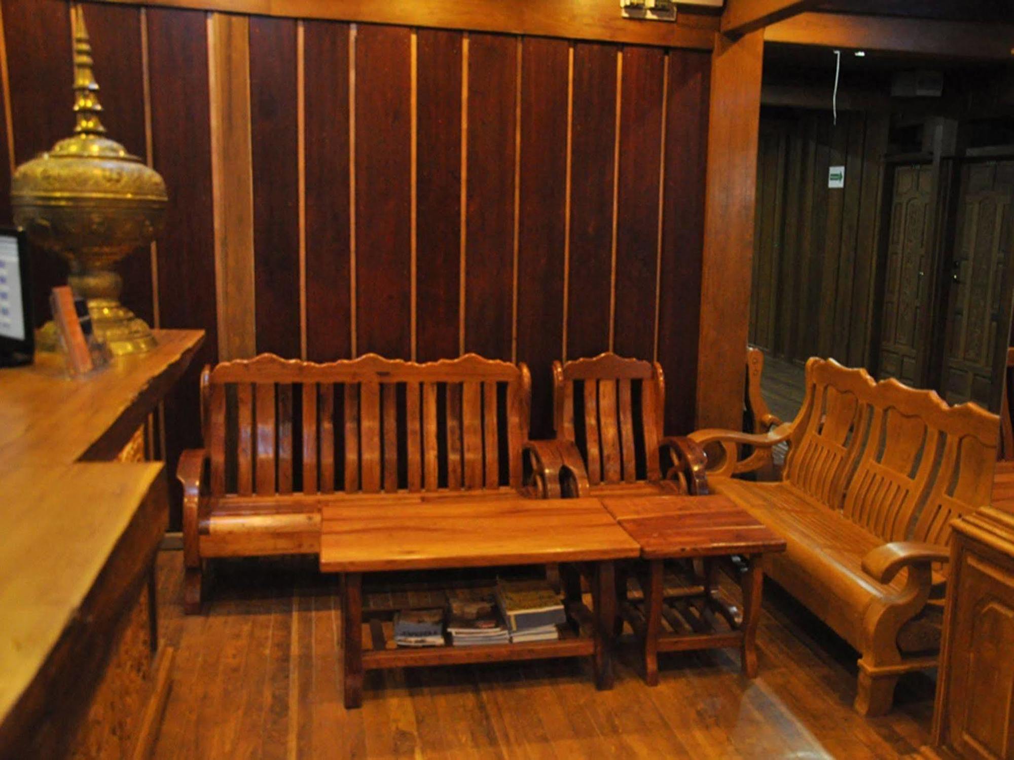 Mandalay Karaweik Mobile Hotel Exterior photo